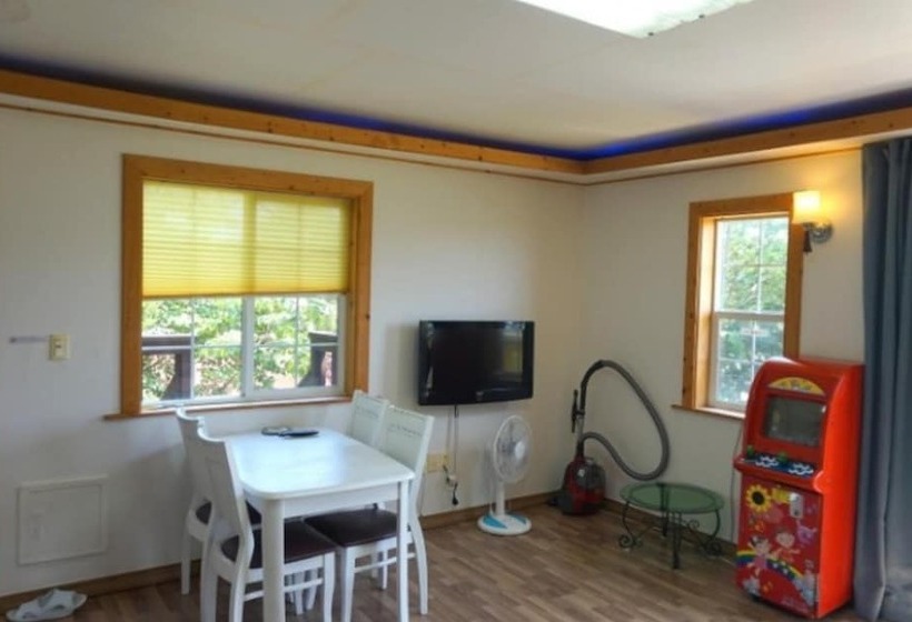 Taean Bada Soop Pension