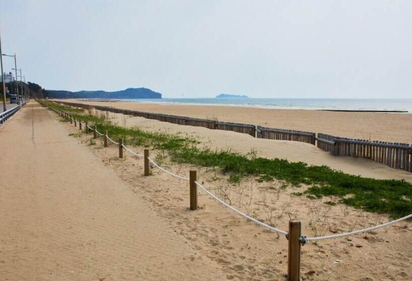 Taean Badayeohaeng Pension