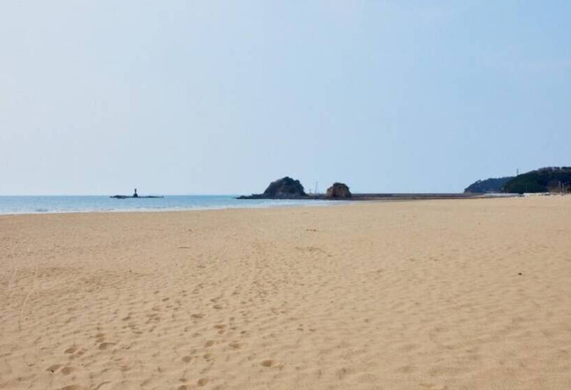 Taean Badayeohaeng Pension