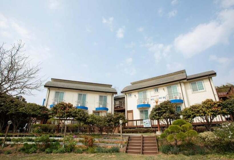 Taean Badayeohaeng Pension