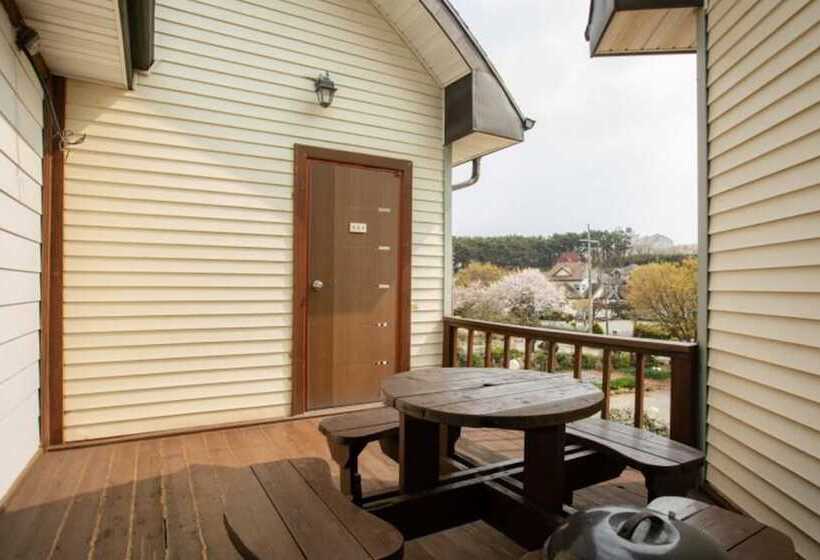 Taean Badayeohaeng Pension