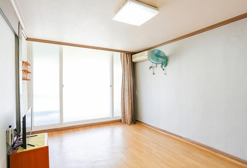 Taean Baegakgwan Pension