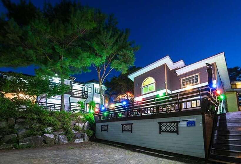 Taean Geuttaegeu Pension