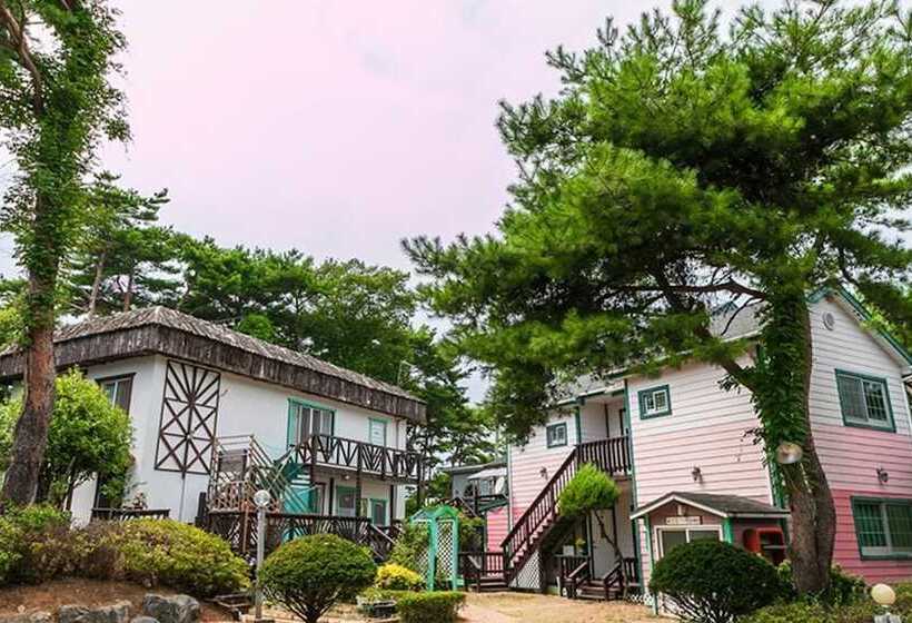 Taean Geuttaegeu Pension