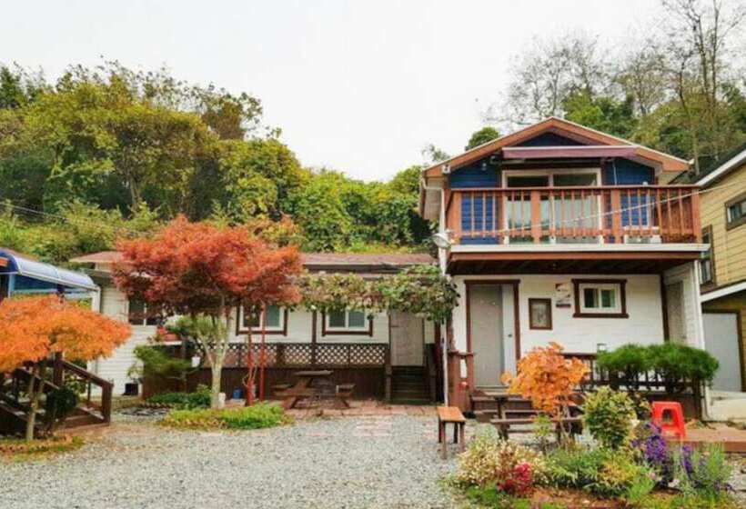 Taean  Gold House Pension