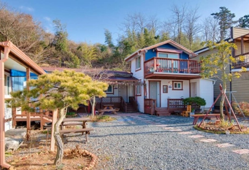 Taean  Gold House Pension