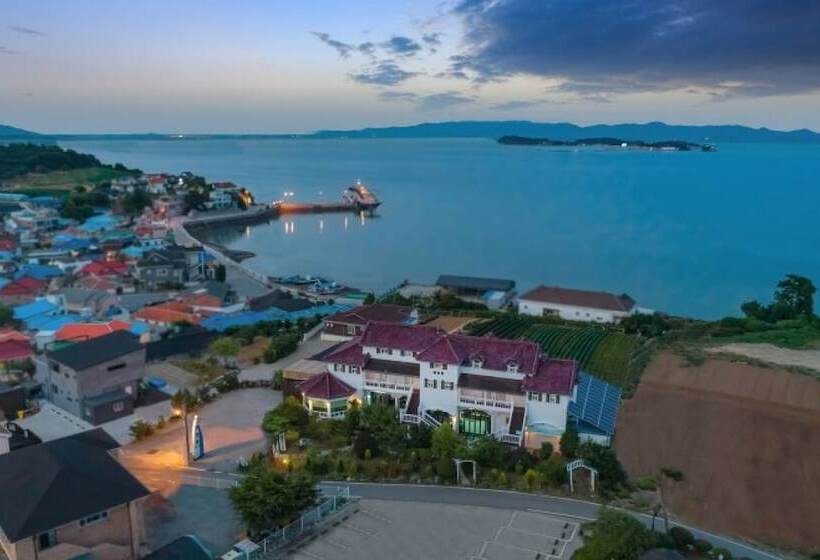 Taean Gold Hue Pension