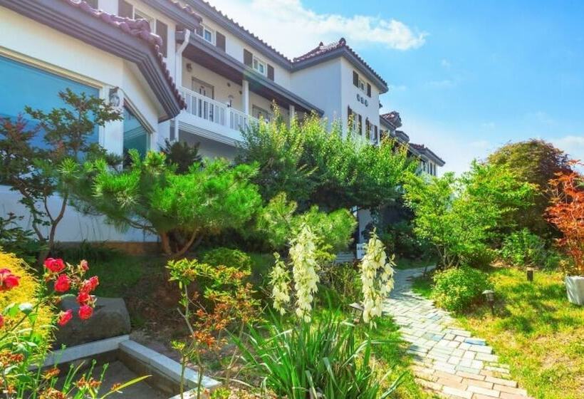 Taean Gold Hue Pension