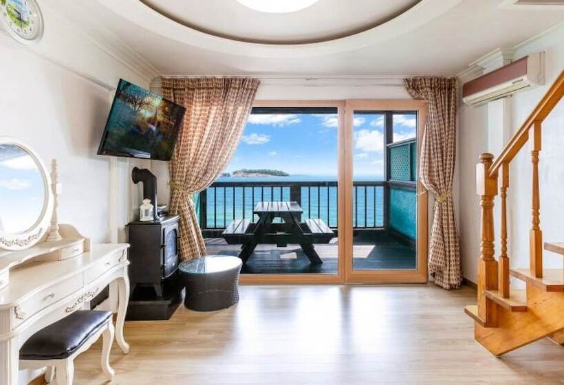 Taean Gold Hue Pension