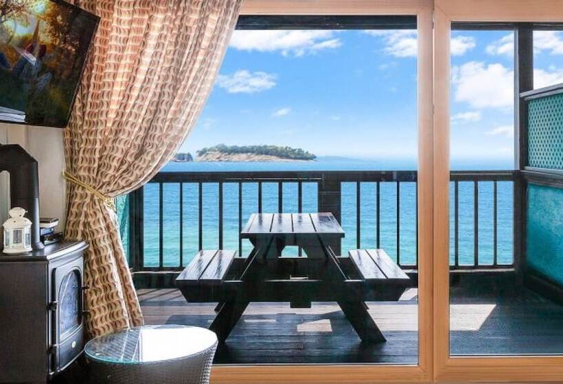 Taean Gold Hue Pension