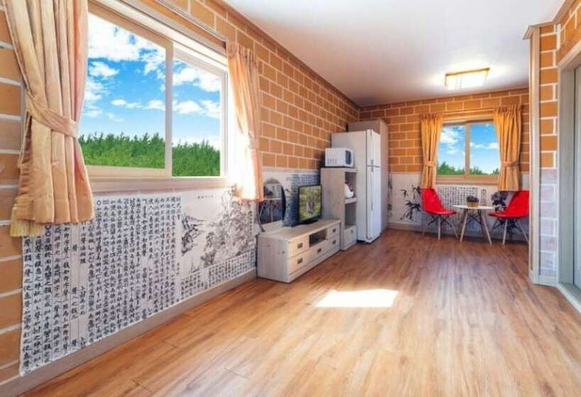 Taean Gomseom Hwangto Village Pension