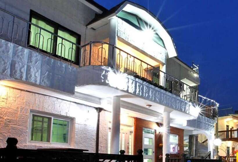 Taean Healing House Pension