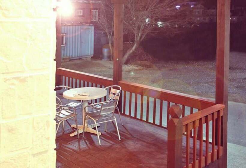 Taean Healing House Pension