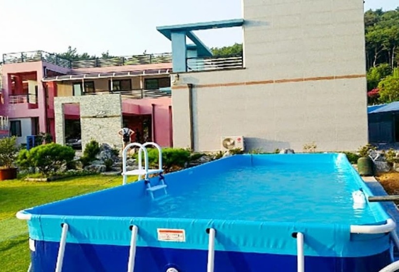 Taean Jk House Pension