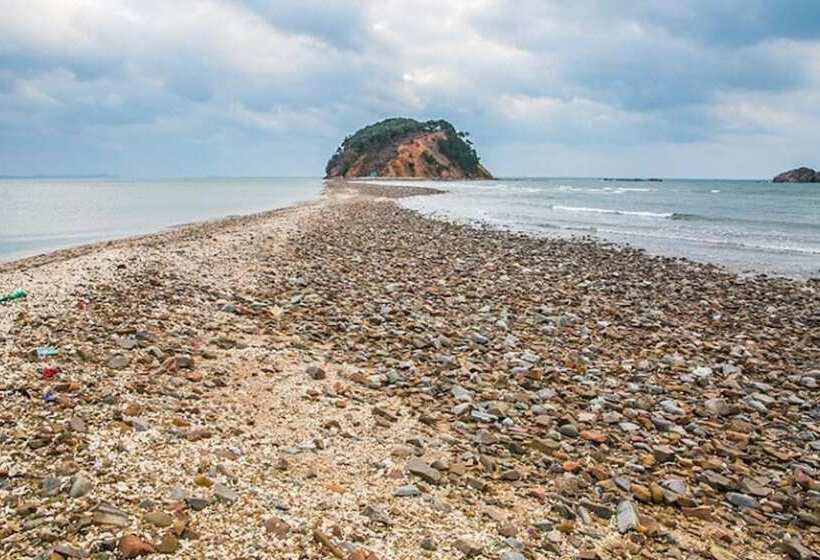 Taean Lunasol Pension