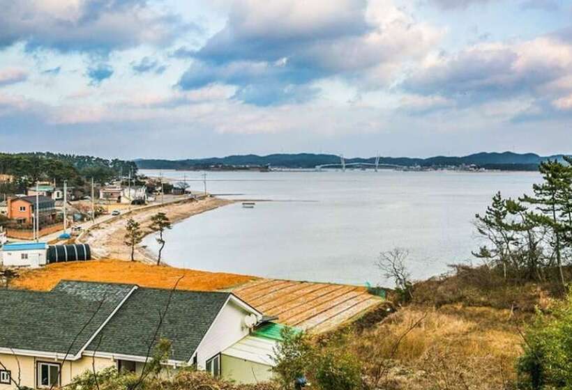 Taean Lunasol Pension