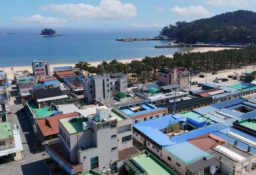 Taean Mammose Pension