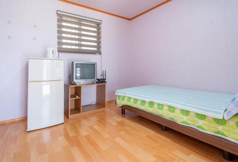 Taean Mammose Pension