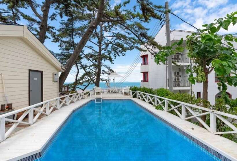 Taean Manripo Picnic Pension