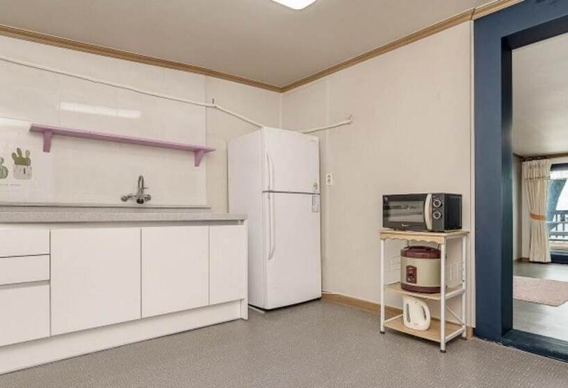 Taean Manripo Picnic Pension