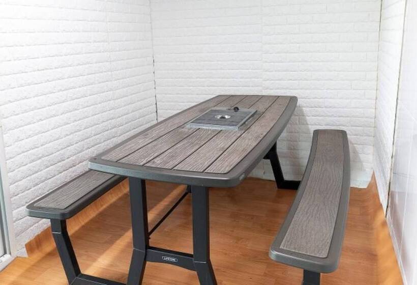 Taean Puppy Land Pension