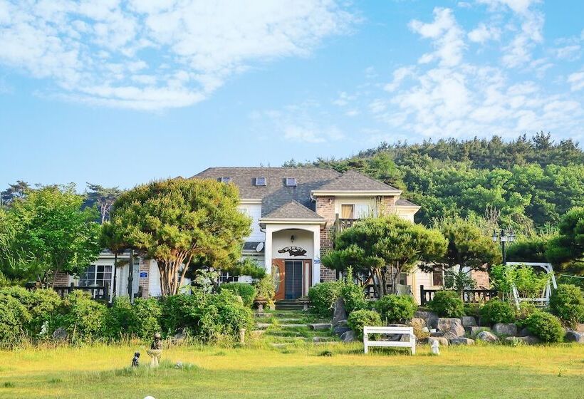 Taean Remember Pension