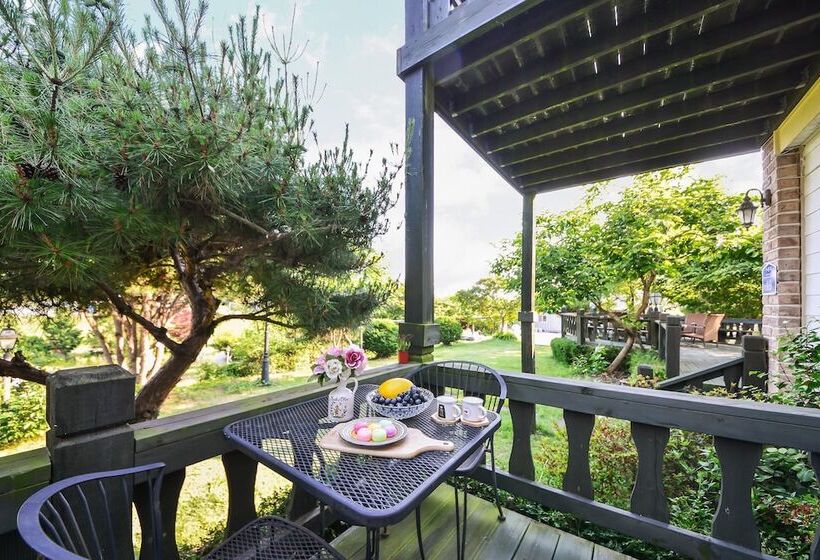 Taean Remember Pension