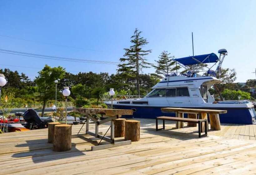 Taean Seaman House Pension