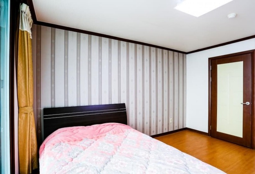 Taean Sinduri Park Pension