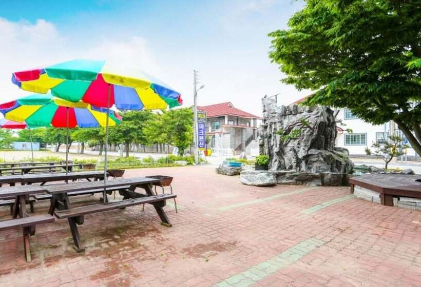 Taean Sinduri Park Pension