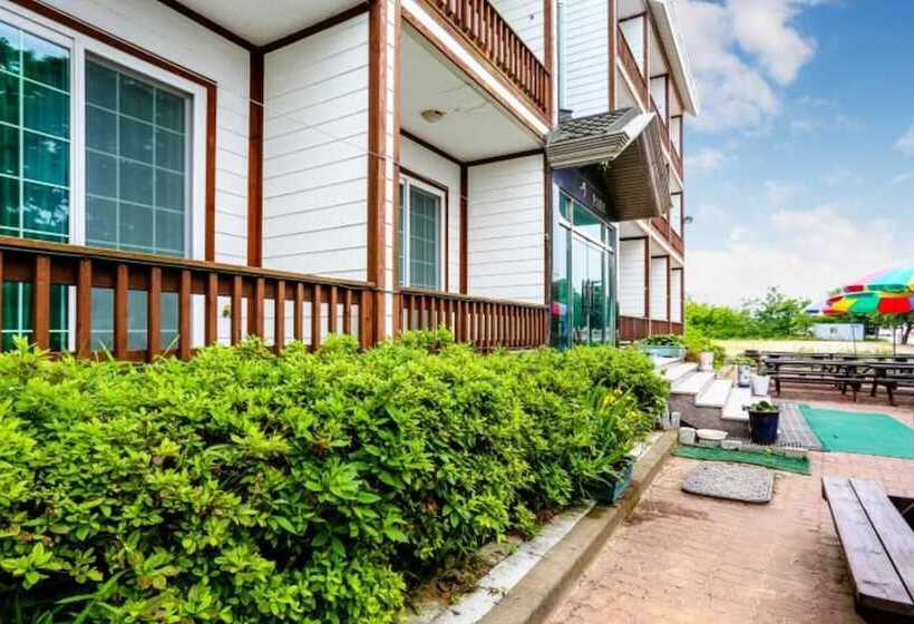 Taean Sinduri Park Pension