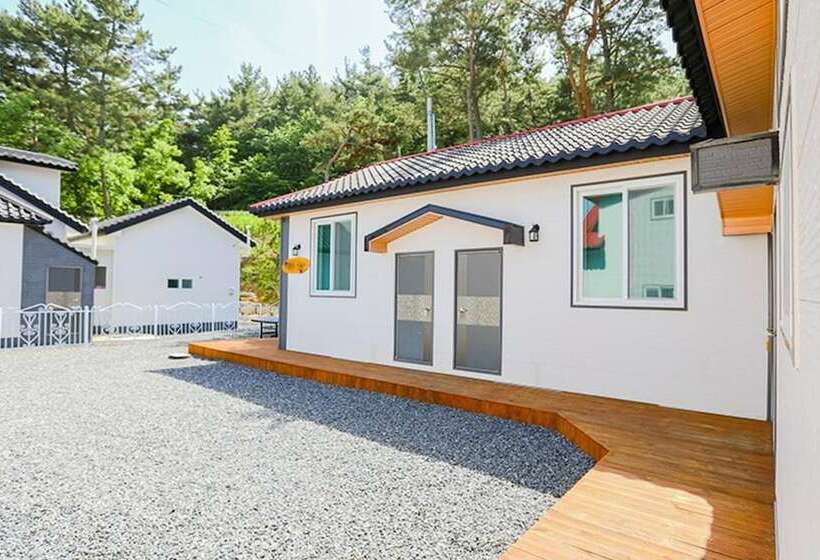 Taean Solbat Pension