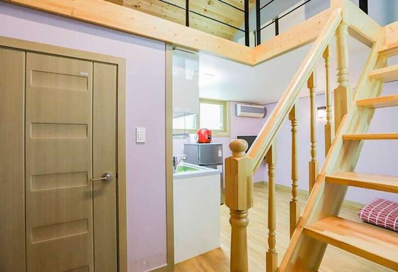 Taean Solbat Pension