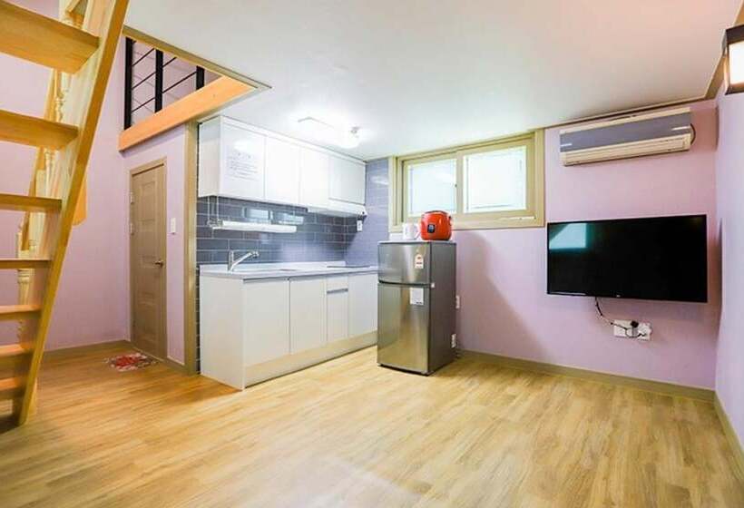 Taean Solbat Pension