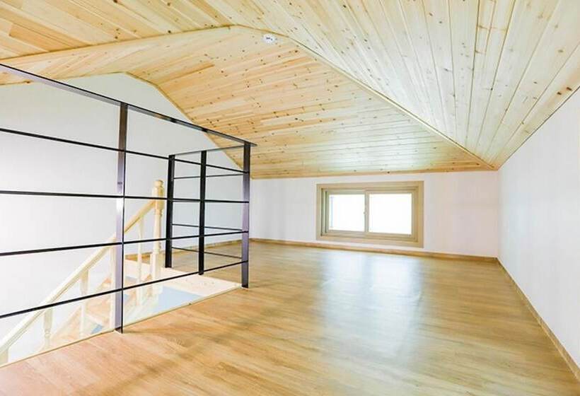 Taean Solbat Pension