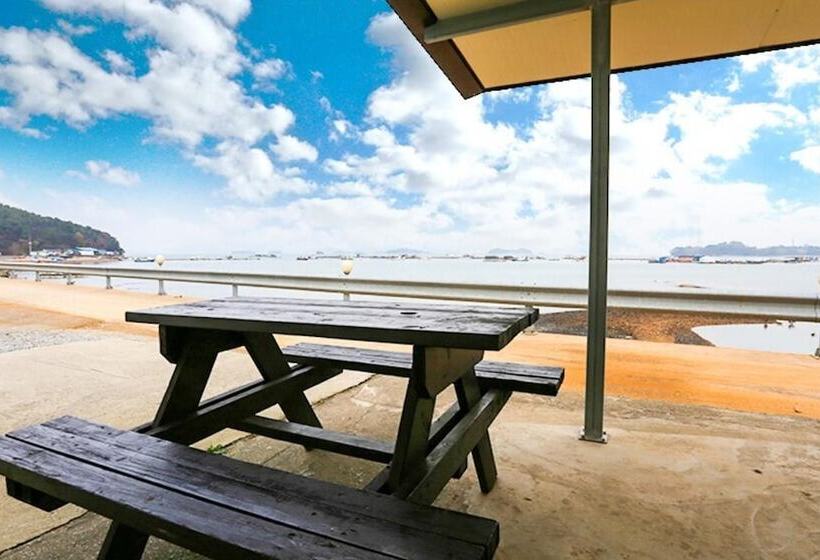 Taean  Ssingssing Pension