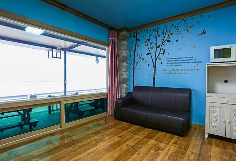 Taean  Ssingssing Pension