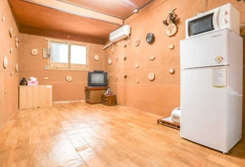 Taean Yeonpo Haibada Pension