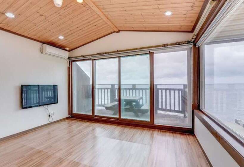 Yeongdeok Taebo Pension