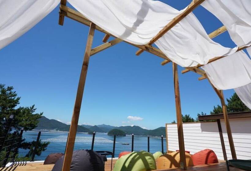 Tongyeong Glow Pension