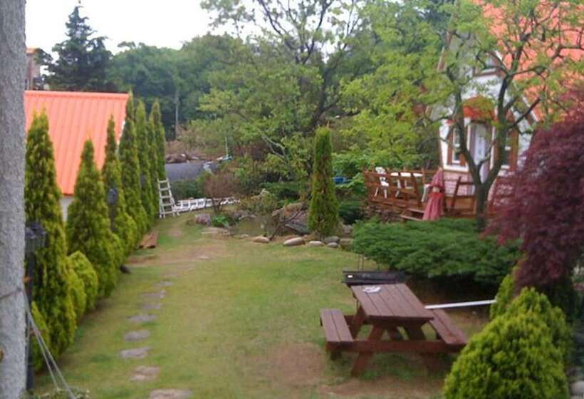 Tongyeong Morning Dew Pension