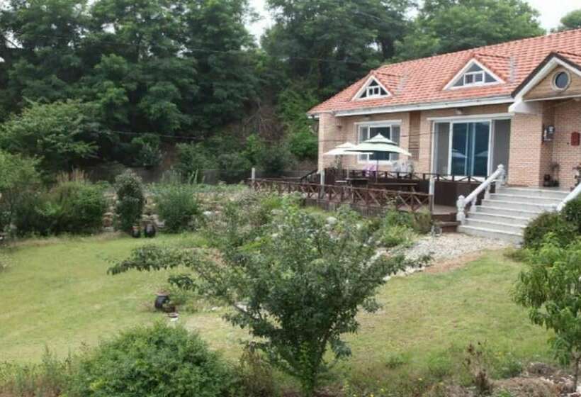 Uljin Dararaeuihaengbok Pension