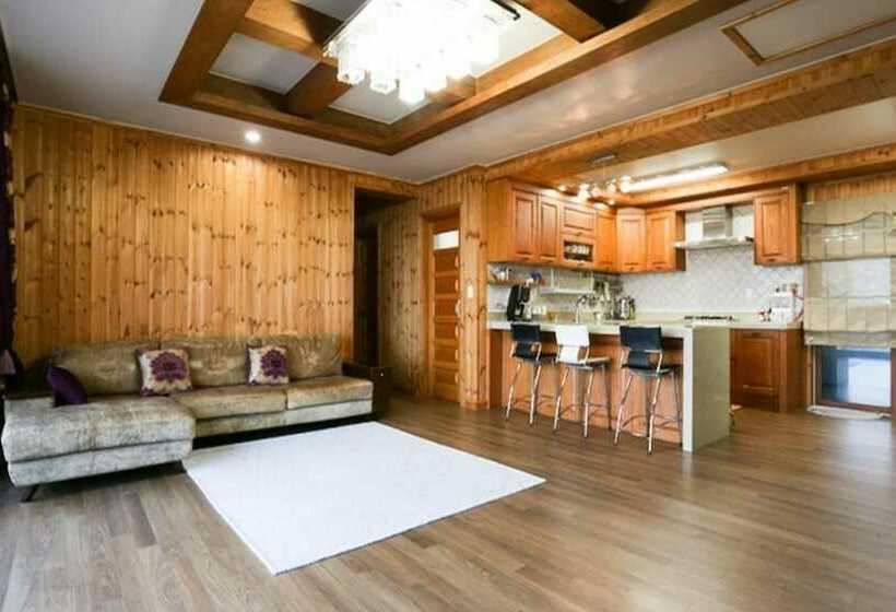 Uljin Dararaeuihaengbok Pension