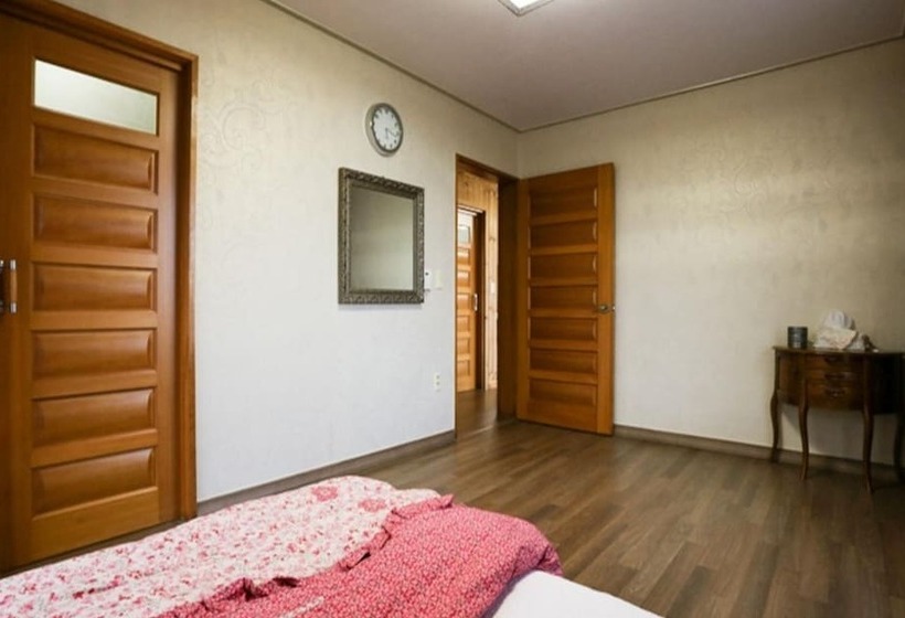 Uljin Dararaeuihaengbok Pension