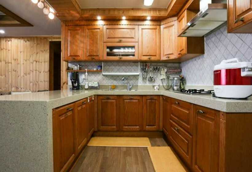 Uljin Dararaeuihaengbok Pension