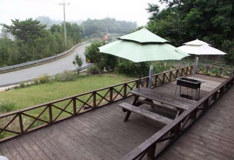 Uljin Dararaeuihaengbok Pension