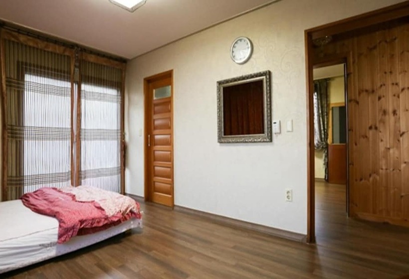 Uljin Dararaeuihaengbok Pension