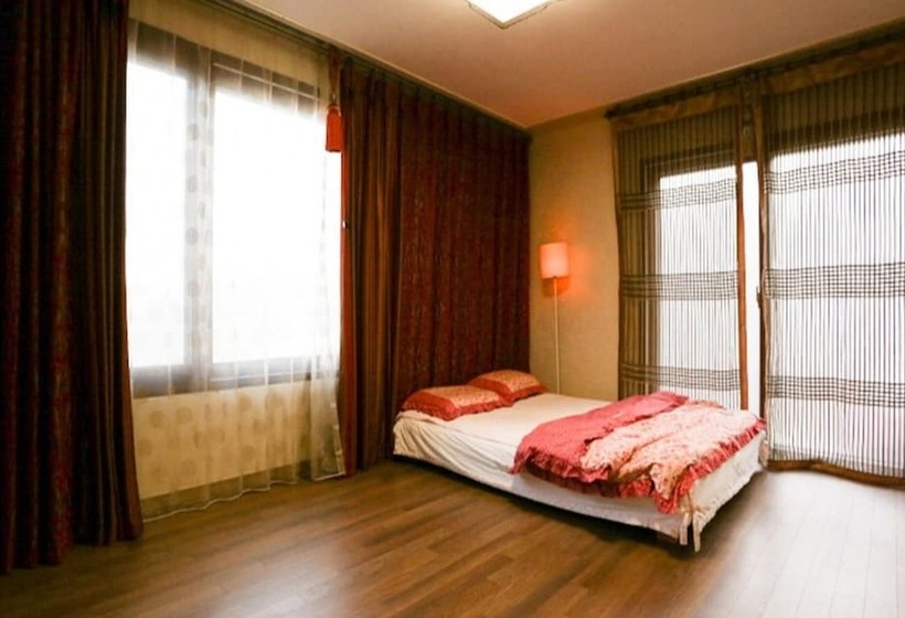 Uljin Dararaeuihaengbok Pension