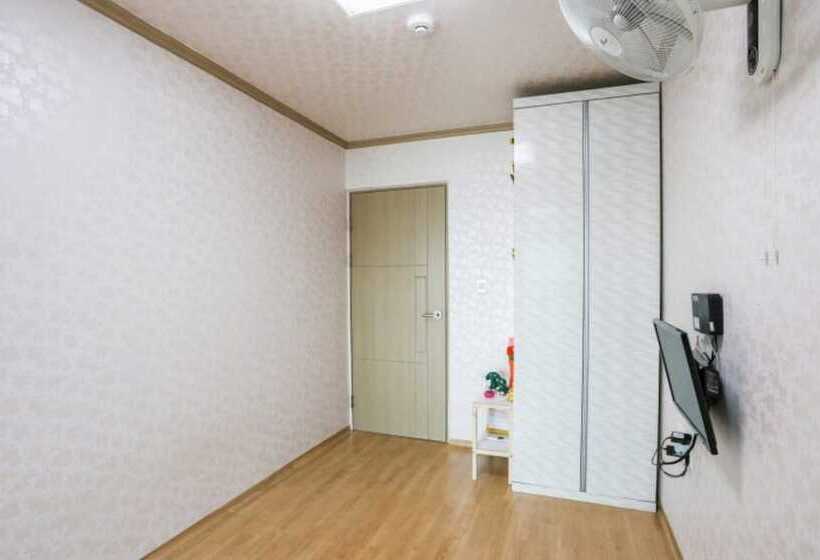 Uljin Haetteuneunjip Pension