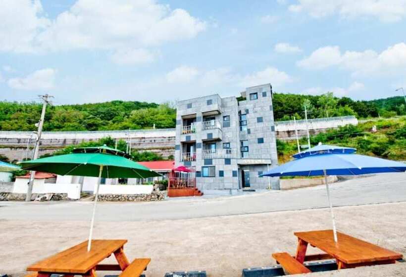 Uljin Saeparanggil Pension